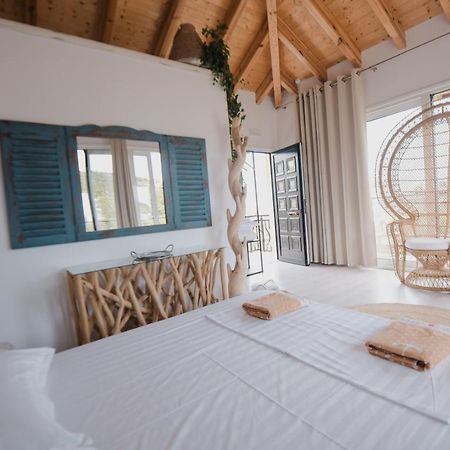 Vila Natali Himare Exterior photo